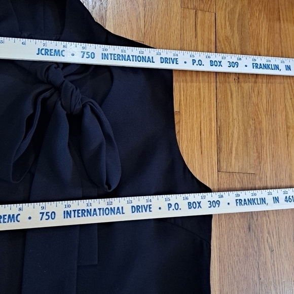 Neiman Marcus Women's Size 6 Black Sleeveless Dress Tie Neck Lined Modest Career - Picture 6 of 9